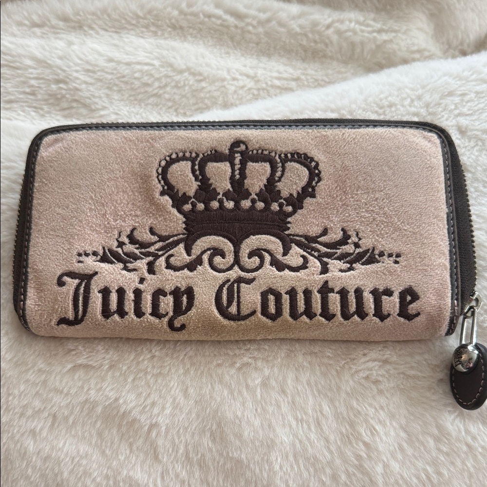 VINTAGE Y2K JUICY COUTURE VELOUR WALLET